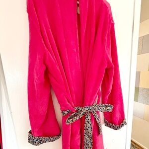 RARE Lisa Frank / hotels.com robe!!